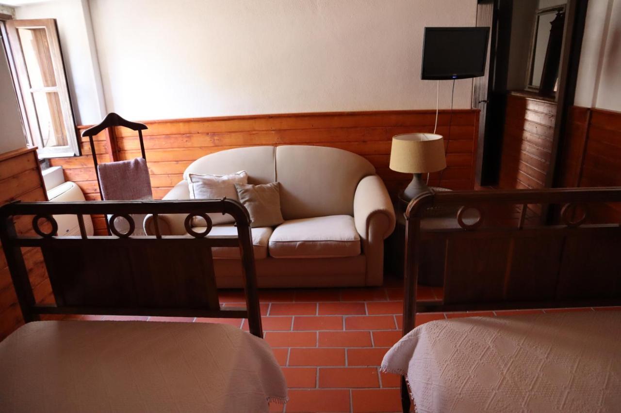 Bed and Breakfast Os Agostos Esterno foto